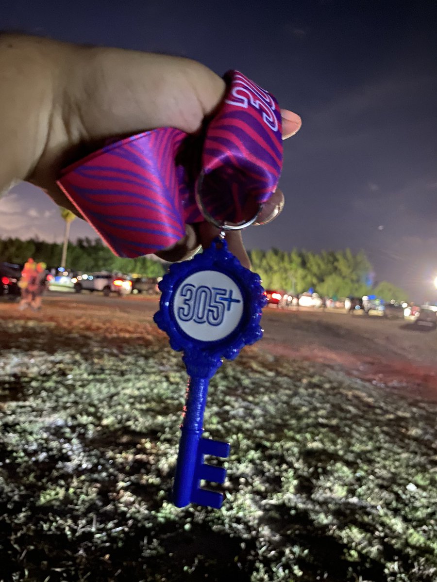 vargasjpablo's tweet photo. I made it!!! #305Plus #MiaRun #UNLOCKMiami. https://t.co/bK5SnedLaP