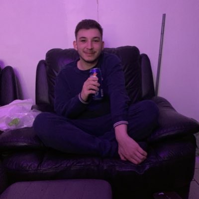 DavidDlbl's tweet photo. #NouvellePhotoDeProfil https://t.co/wxJWZ7VRCy