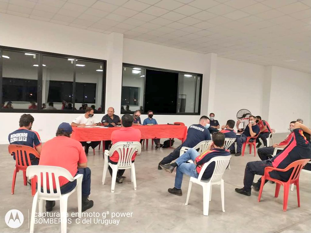 LArribalzaga's tweet photo. Este viernes 26/3 se reunió la Regional 4 de Bomberos Voluntarios #FEABV en la sede de la Federación en #VillaElisa, como integrantes de @bomberosvelisa fuimos anfitriones en esta oportunidad.
En enlace información e imágenes de la misma.👇
https://t.co/Znv24RMlOA https://t.co/WWe4AzZTvR
