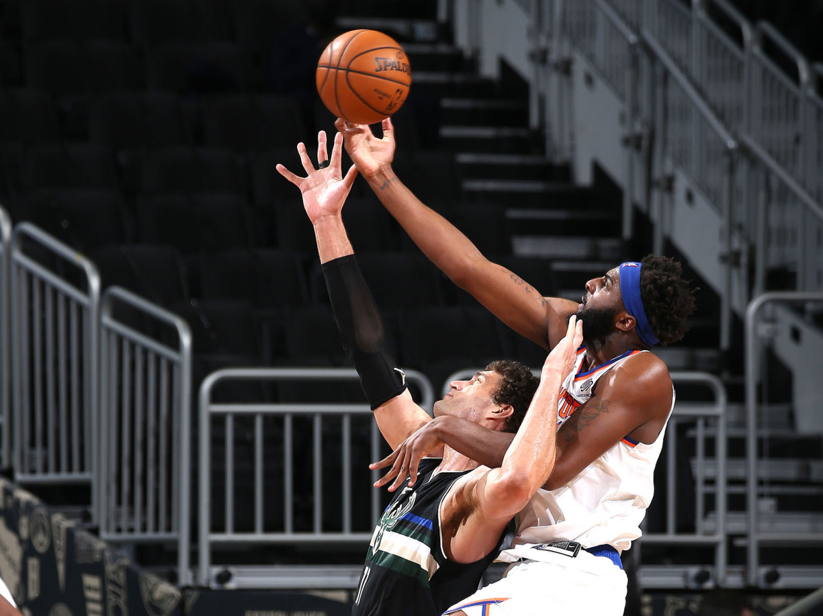 Mitchell Robinson injury overshadows Knicks' win over Bucks