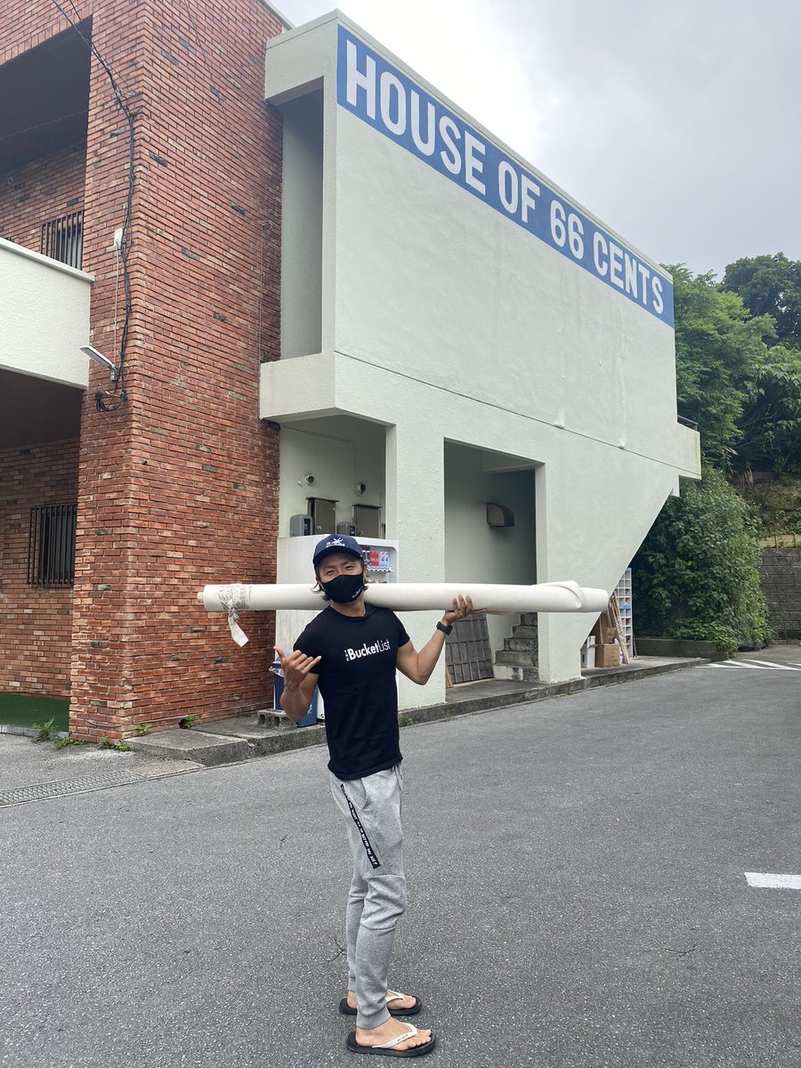 立ち上げたオリジナルブランド

『THE BUCKET LIST』

発送始まって色んな方に届いて嬉しい！

売上の一部は寄付に回し、
その金額や使い道もしっかりと
動画で可視化します〜！！

新作も乞うご期待！！
↓↓↓

bucketlist.official.ec