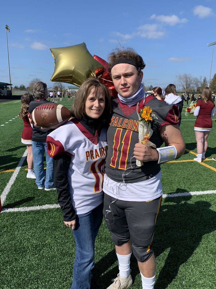 bbaum22's tweet image. Senior day!