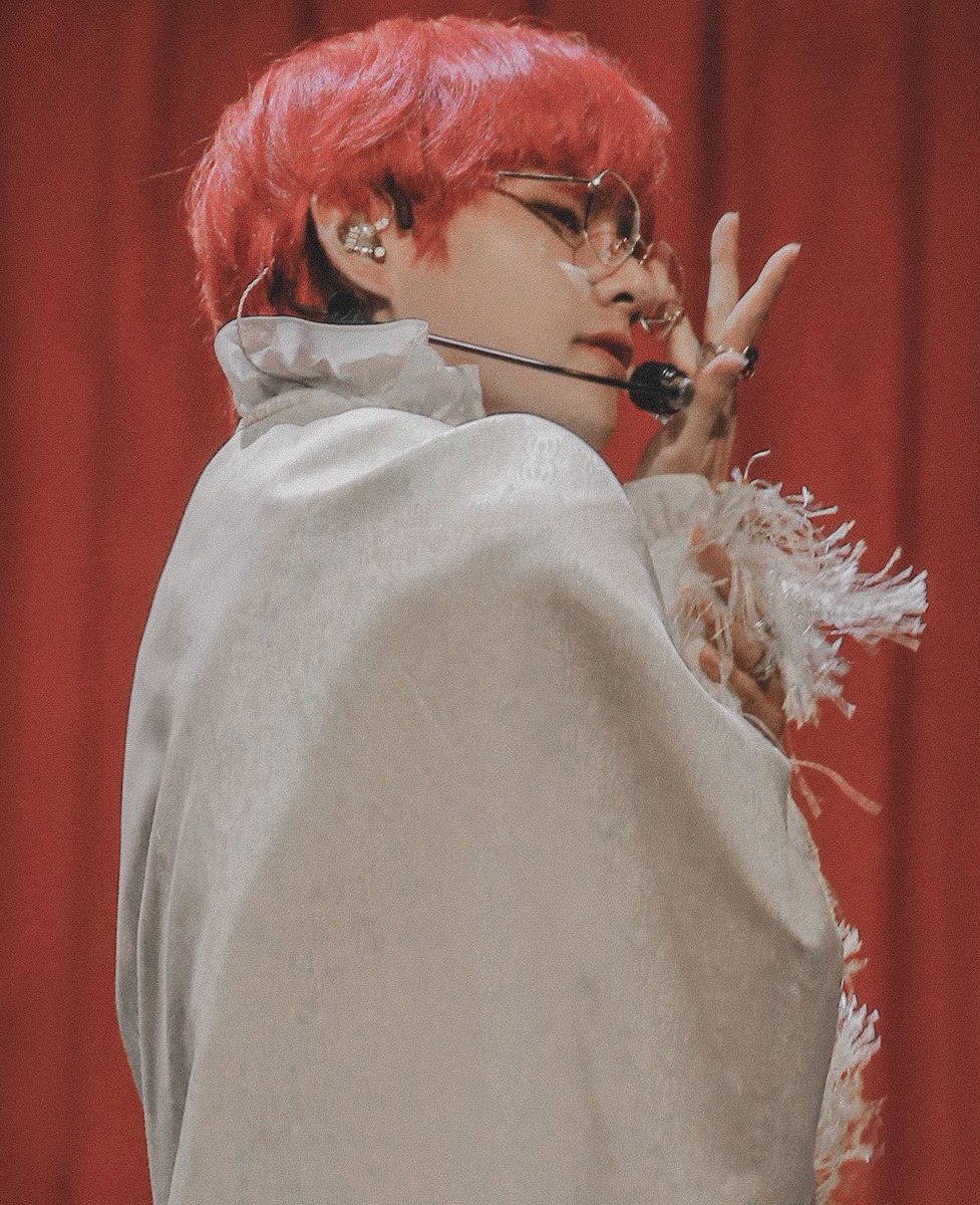 BORAHAET_M's tweet photo. KIM TAEHYUNG cherpa!! Actualiza!! Da seรฑal de vida, por favor ๐.
#KimTaehyung #Vcute https://t.co/vPxCyXL0iB