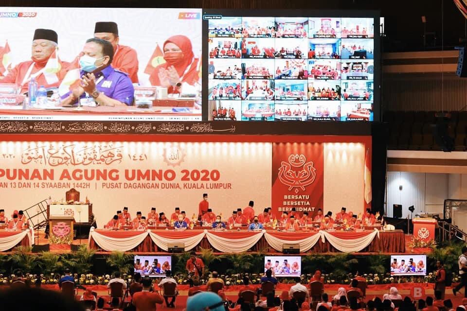 TSVigneswaranSA's tweet photo. Tan Sri Dato Sri SA. Vigneswaran, Presiden MIC telah menghadiri Majlis Perasmian Perhimpunan Agong UMNO pagi ini. Semangat setiakawan &amp; perjuangan Barisan Nasional terus utuh dalam usaha membawa suara rakyat! 

#TSV
#TanSriSAVigneswaran 
#PresidenMIC
#MICPrihatin
#MICMemimpin https://t.co/37le3YMImj