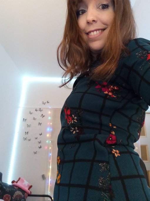 Hey! I'm online @chaturbate! Decided to wear my favorite (autumn/spring) dress today &hearts;️ https://t.co<a class="tags" href="/tag/chaturbate">@chaturbate</a><a href="/tag/cammodel"class="tags"><span>#cammodel</span></a><a href="/tag/camgirl"class="tags"><span>#camgirl</span></a><a href="/tag/chaturbate"class="tags"><span>#chaturbate</span></a><a href="/tag/stayhomeandch"class="tags"><span>#stayhomeandch</span></a>