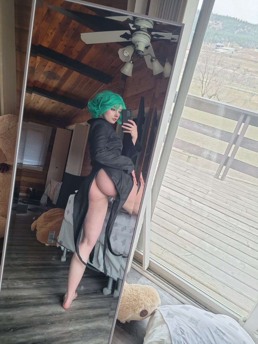 RealKarra's tweet photo. POV- u opened opened Saitama's snaps and cummed and shit urself #cosplay #tatsukmaki #onlyfans #OnePunchMan https://t.co/tAbJySbC3m