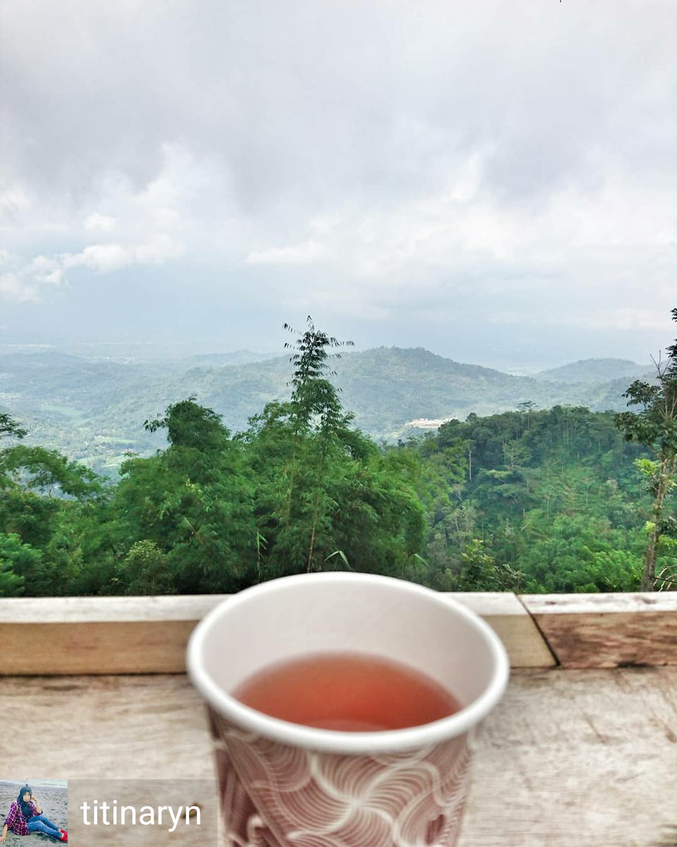 BlusukanBantul's tweet image. Reposted from @titinaryn Salah satu tempat &quot;perngisisan&quot; di Kulon Progo
.
#bukitngisisnglinggo  #blusukanbantul 
#visitkulonprogo  #yogjakartatrip 
#jigjaistimewa  #samigaluhzone 
#pesonabukitmenoreh  #explorealam 
#explorekulonprogo  #kebuntehnglinggo 
#kulonprogorepost