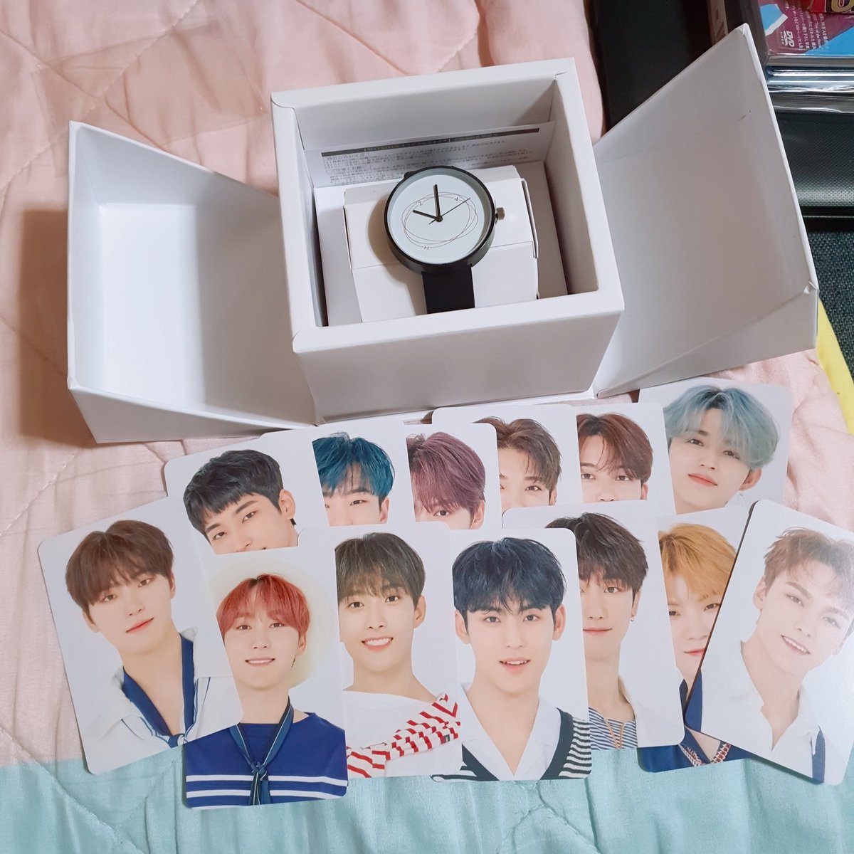mrs___kths's tweet photo. the 24H watch is sooooo prettyyyyyy!!!!! huhuhu so classy just like the boys 🥰😊🥰 simply my style... i love it!!! thank you for organizing the GO, Ellen!!! you are so nice and kind!!! cheers 🥂🥰🥰

 @goldenxquartet 
#GQfeedbacks https://t.co/BR4m7HFhUb