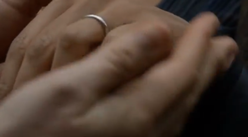 justanoutlawfic's tweet photo. Once Upon An Engagement Ring
#CuriousArcher #Snowing #StableQueen #GlassBeliever https://t.co/tzwOLm2RA0