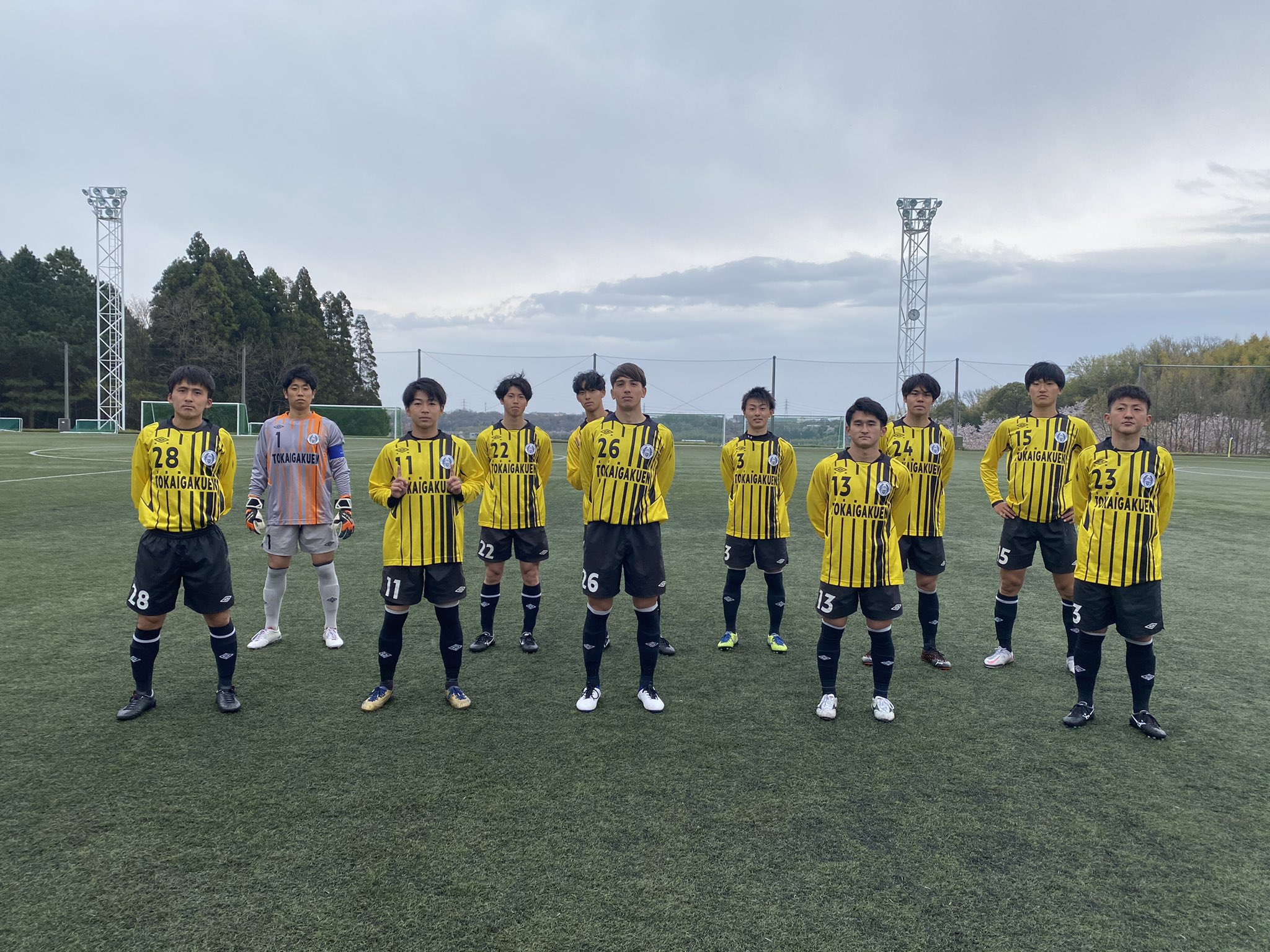 東海学園大学サッカー部 試合結果 いつもご声援ありがとうございます 社会人チーム 3月28日 日 10 00キックオフ Vsトヨタ蹴球団 スコア 1 1 4 3 Pk勝ち 得点者 森 幸人 無観客試合で行われた試合です これからも応援よろしくお願いします