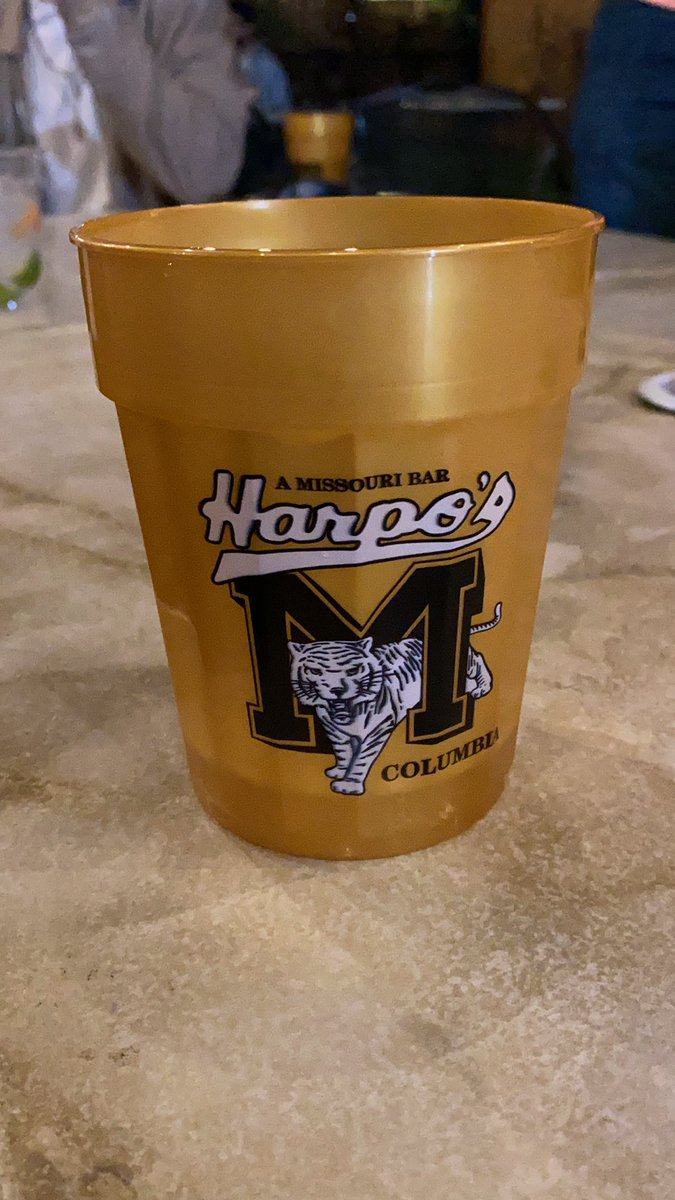 oatmealshaqq's tweet photo. #barstoolworstbar #barstoolharpos https://t.co/dK0Ab2Ably