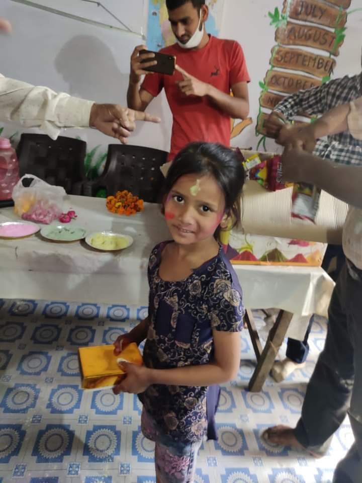 VsnsKSamiti's tweet photo. May God spray colors of happiness and prosperity to everyone..🙏☺💕
#HoliCelebration #HappyChildren #NGO #VSNS #HappyHoli2021
@ShwetaAgarval @amitkumarAPP @MATHAROO1313 @DhakreyLalit https://t.co/CHzlqqkIsd