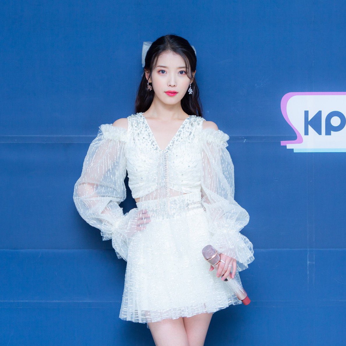 choobimii's tweet photo. #IU #아이유 #LILAC #VamosCoin 

Dazzling Muse          Sleek Debonair
< Lilac >                     < Coin > https://t.co/1SbhTl4LCk