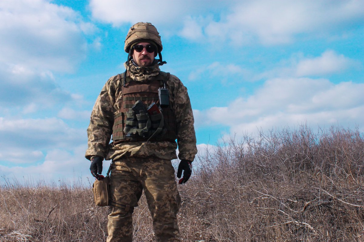 Ворог повинен бути знищен.  
Я ненавиджу ворога, і прагну помститися за кожного нашого Героя.  Вбивство 🐷🐶 варто того, щоб тут витрачати свої роки та сили. 
Я не втомився, втомлює очікування помсти. Але сподіваюсь... помстимося, за кожного. 
 Смерть ворогам!