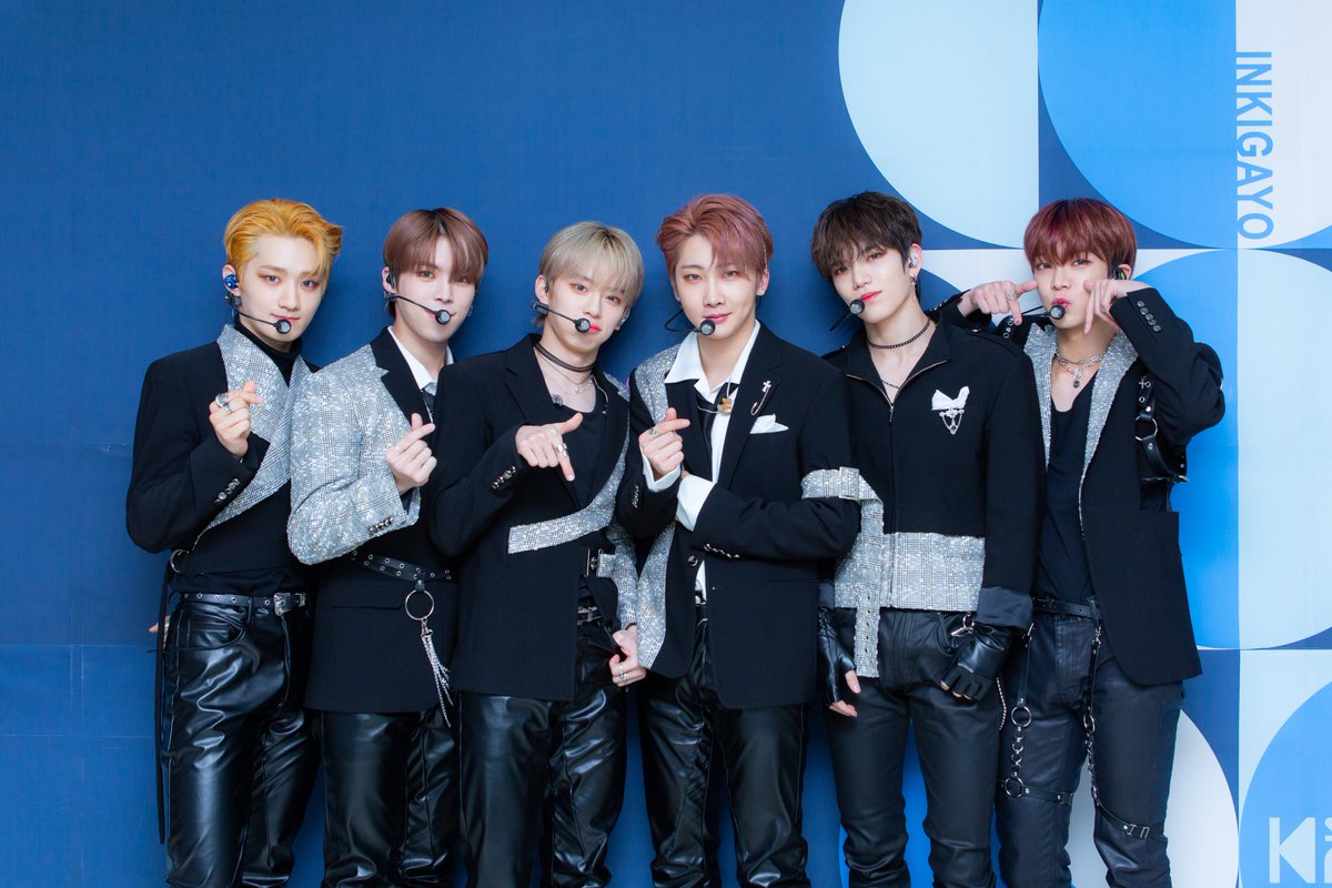 Enhypen дебют. Лайстики k-pop групп. Дримкетчер группа кпоп. Что такое фандом в k pop. Участники группы энхайпен.