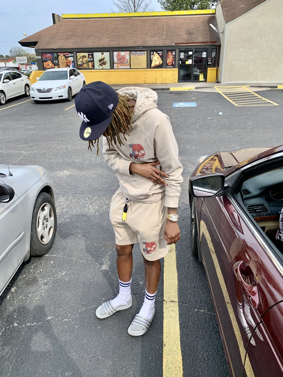 khaos_ky's tweet photo. Once u learn time is money, u go make a living for yo time 🏁 #AFNL
SUPPORT LOCAL BLACK BUSINESS
#BuyBlack #Rt #localbusiness https://t.co/tYolV4PLHw