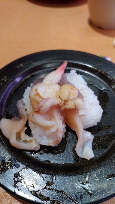 形最悪かと思ったら、味がサイコーでしたわ。#スシロー 