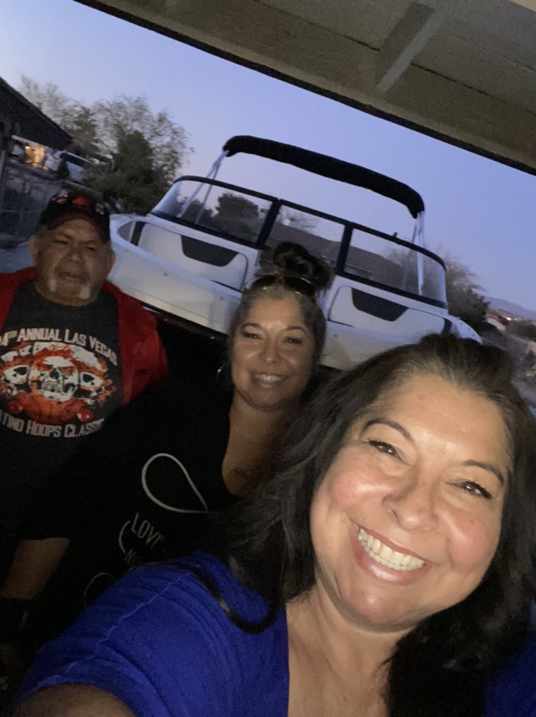 AnnetteFogle2's tweet photo. Had an awesome weekend buying a new boat with my pops today. #riverready #boatlife #summervibes #familyiseverything https://t.co/23izCch65V