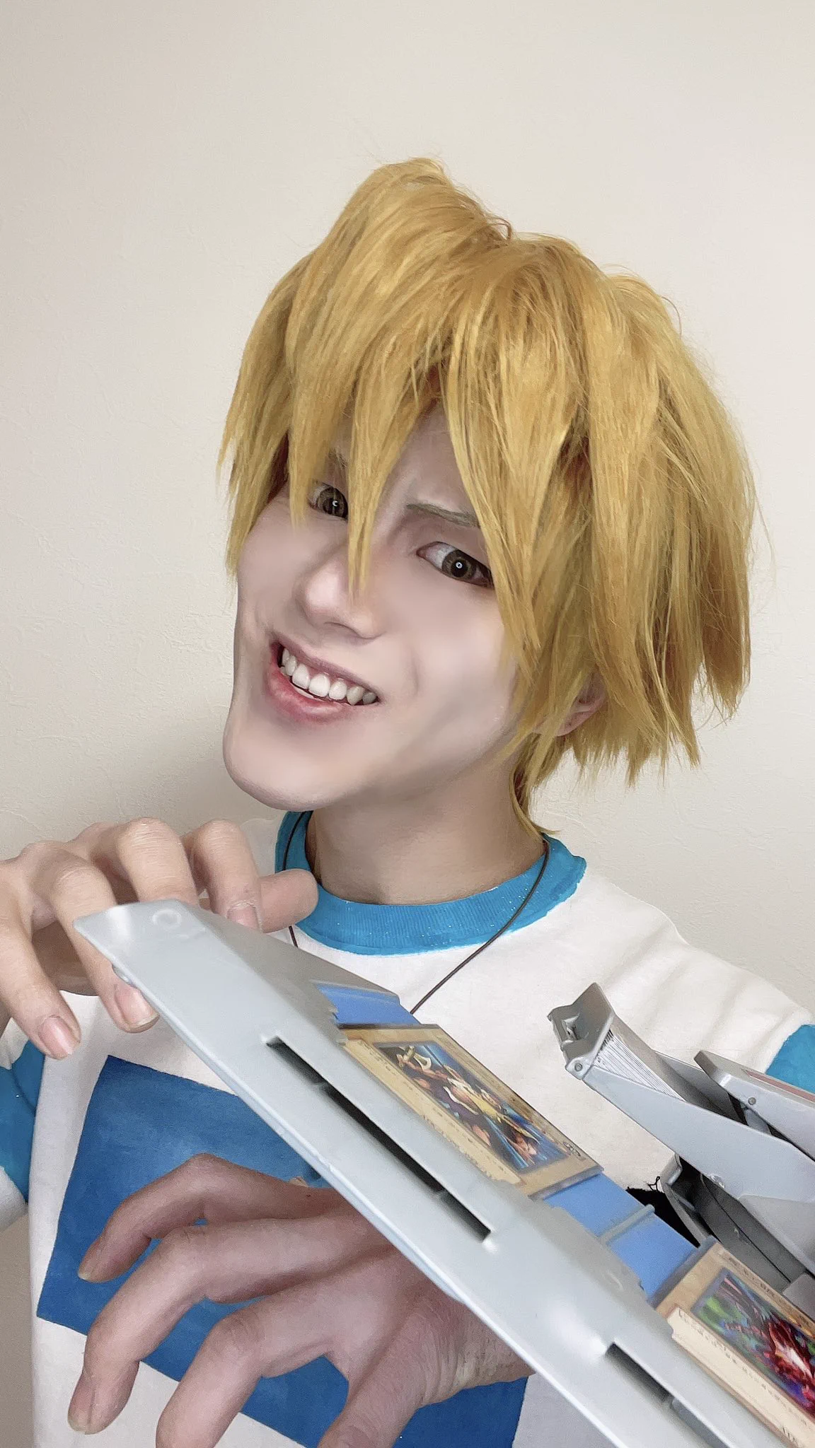 顔が長いと言われたので？あのキャラのコスプレをしてみたwww