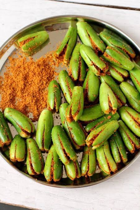 KishorePrabhala's tweet photo. @stevenbollipo #Tindora or #Dondakaya in #Telugu a common vegetable used as curry and one can easily make not available that frequently in #USA
Cut straight two or three pieces or circles or fry whole vegetable 
Need to use #Salt, #Redchilli powder, may be #basin flower use #cumin #curry leaves https://t.co/r2g1VDvD63