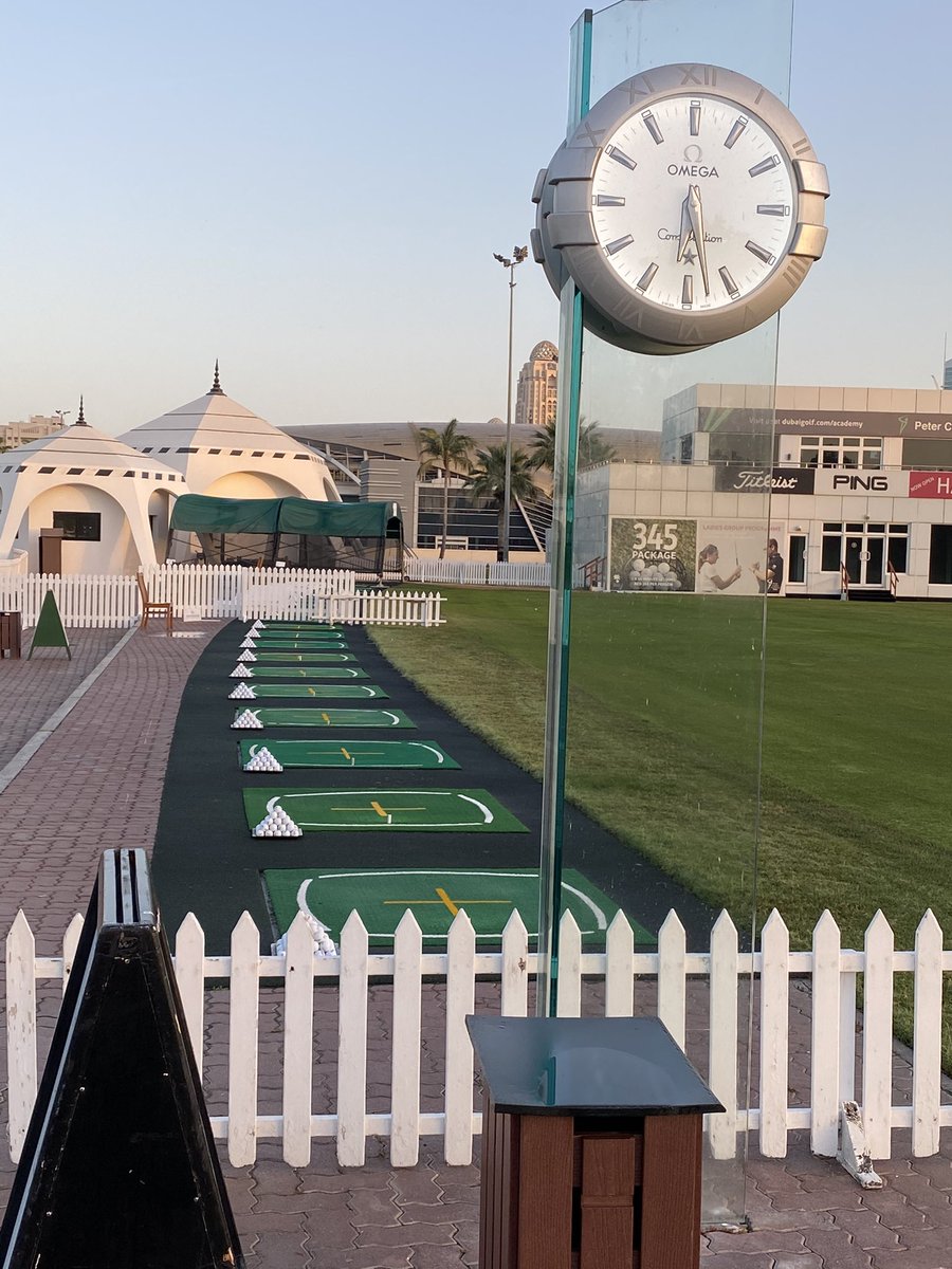 Is someone very excited to play the Par 3 at 7.09am - the first one at the driving range to practice??? 🤣<a href="/EmiratesGC/">Emirates Golf Club</a> #gotthegolfbug