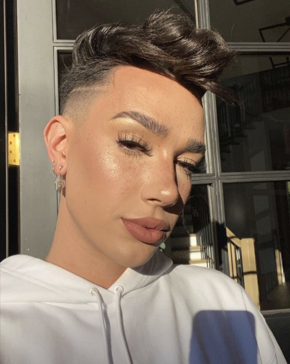 Sisters_aep's tweet photo. Why do I literally ghost twitter every other week like I can stay consistent for anything omg 😭but take this photo of James literally glowing omg I love <3333 @jamescharles https://t.co/Q2whYuec2v