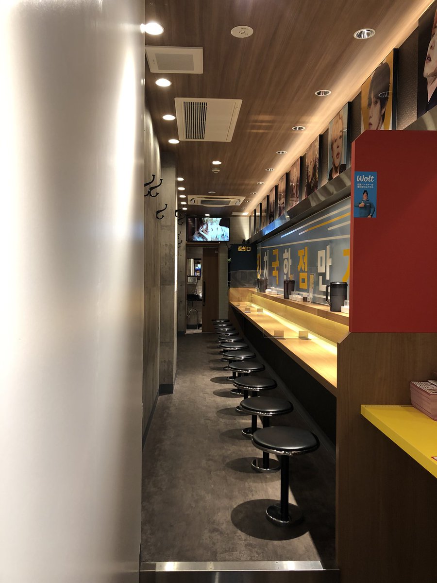 sake_bar_katoya's tweet photo. 本日グランドオープンのONE CHICKEN さんの、オリジナルチキン ハニーピリ辛ソースをテイクアウトしました🐓
オープンおめでとうございます㊗️
ごちそうさまでした🙇♂️
#onechicken
#ワンチキン
#広島グルメ
#新規店 https://t.co/ImUFCkxx4d