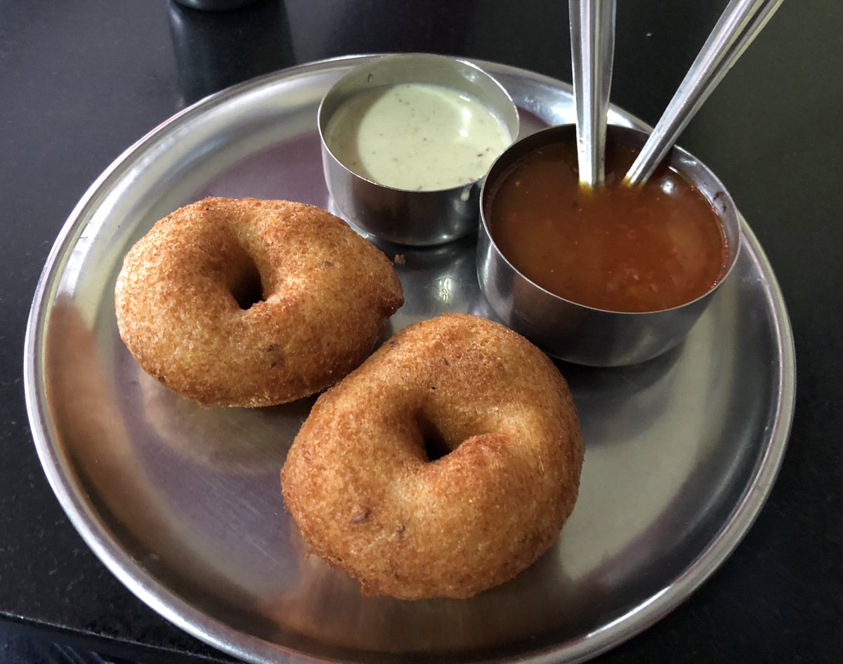 ghanshyam_in's tweet image. After darshan of Lord krishna.. mandatory visit to #MitraSamaj 😃