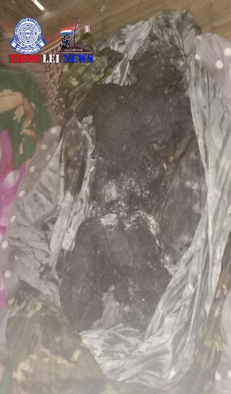 A Karen villager was killed as the military regime launched air strikes against brigade 5 area of Karen National Liberation Army, military wing of Karen National Union (KNU), with two fighter jets last night. Several villagers were injured too. 
     
#WhatsHappeningInMyanmar