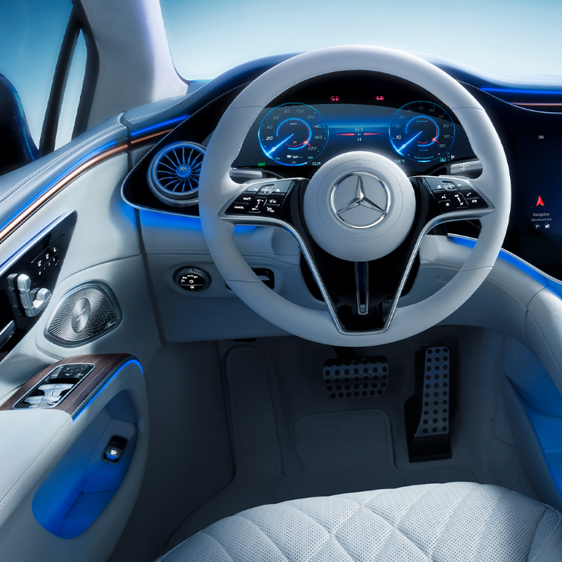 DaimlerTruck's tweet photo. Sneak Peek Sunday! We're impatiently awaiting the world premiere of our #MercedesBenz EQS on April 15th. So how about some interior shots to shorten the wait? We‘re in love with our big Hyperscreen in the centre. What is your highlight? https://t.co/M6dySjpM4Y
