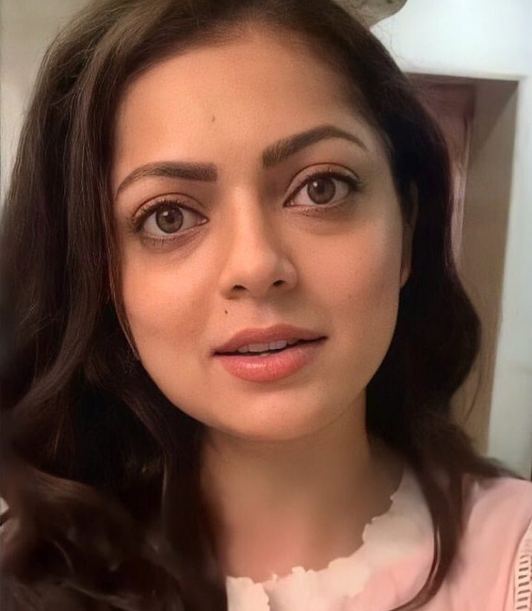 <a href="/drashti10/">Drashti Dhami</a> #DrashtiDhami #HappyHoli2021 #HappyHoli ❤️💚