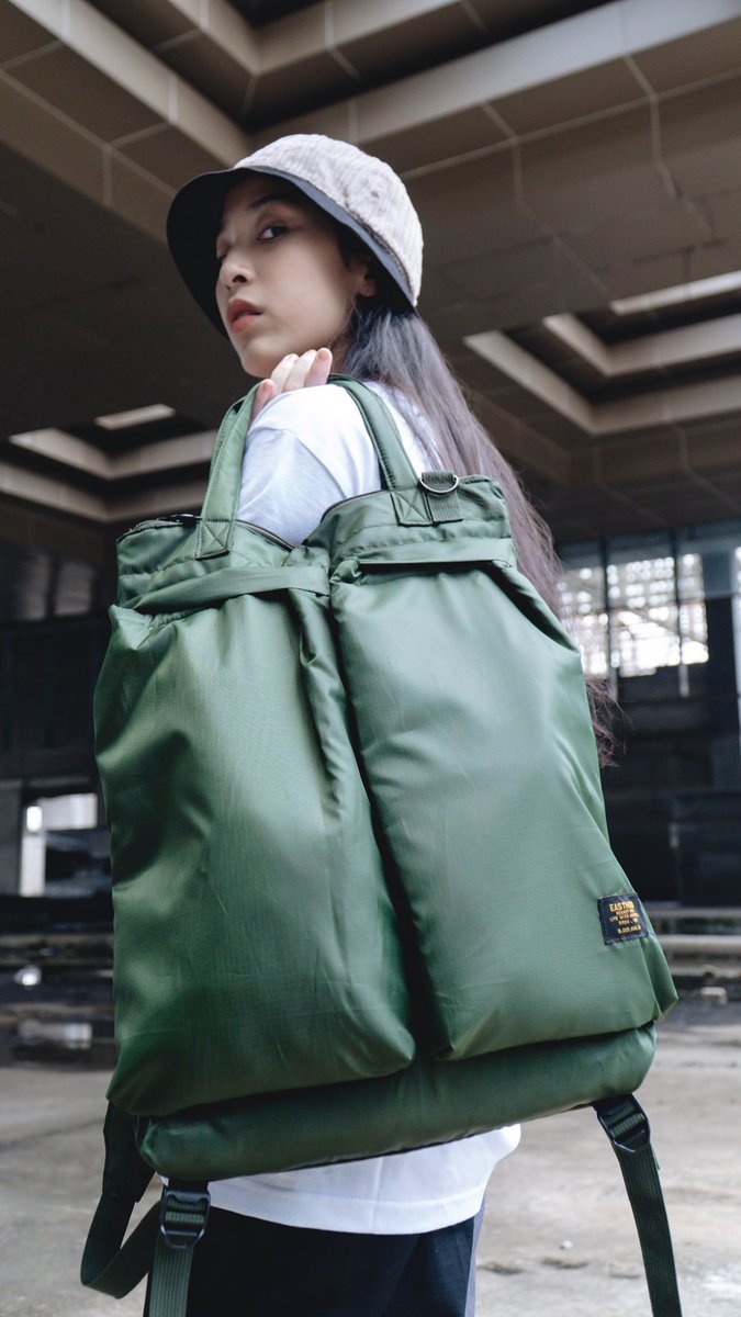 EASTHOOD SS21
“THE SOUND OF MAYHEM”
-
REVOLVE GREEN TOTEBAG
-
Head on to our store and website at easthood.net to discover more from EASTHOOD SS21

#Easthood
#SS21
#TheSoundofMayhem