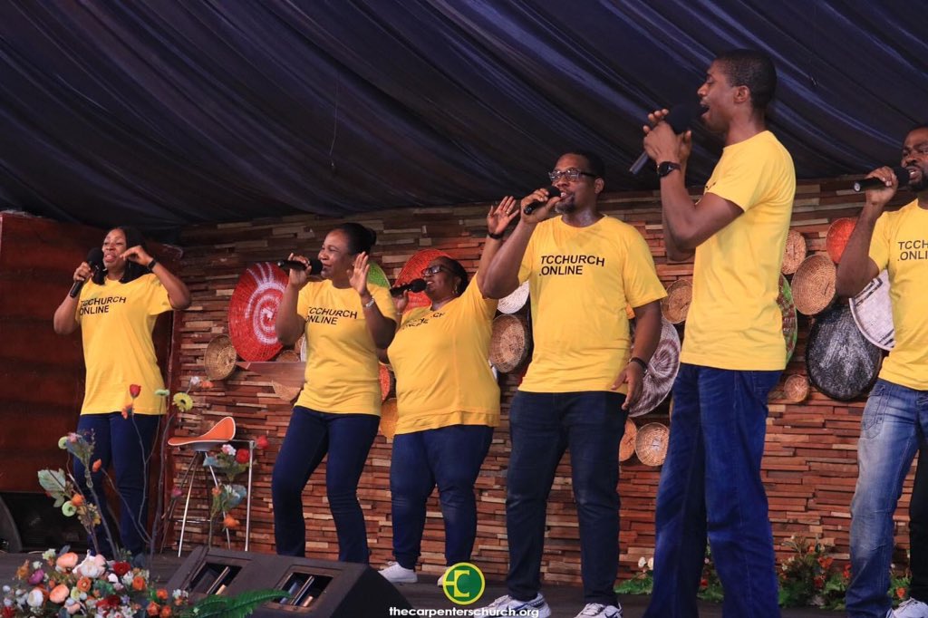 TCCPH's tweet photo. 🎶 You alone deserve our praise
Eze Eze Eze
You alone deserve our praise 
Jesus Jesus Jesus 
You alone deserve our praise
We give You all the praise
We give You all Eze
 #TCCNewWineChior #TCCService #ChurchWithoutBorders #eChurch #TCCPH
@PastorKech https://t.co/N5N4piIyWb