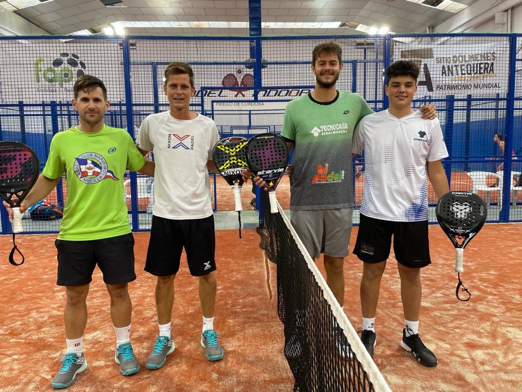 faponline's tweet photo. 🔛Sigue la acción en #Priego.
🟢En busca del pasaporte hasta la final del VI Trofeo Andaluz de Pádel Turismo de Priego.
#FAP #SomosFap #Pádel #TurismoDePriego #ABS3000 #Córdoba #6trofeoturismopriego https://t.co/qGCkSdHyoH