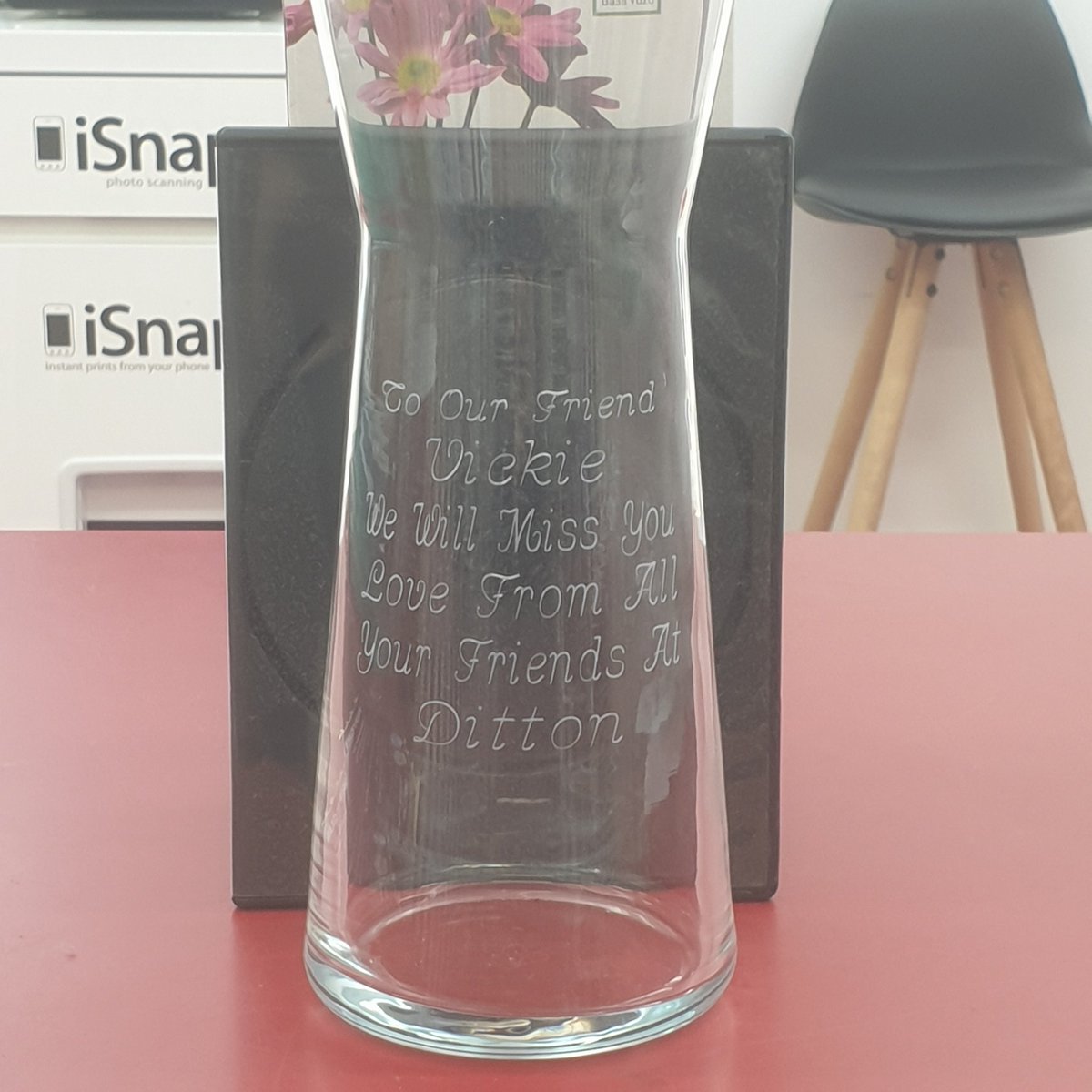 Col_cub's tweet image. I just love doing these engraving job's. Turning the ordinary into something special. 😀😀 #engraving #timpson @darrenbrowna6 @TimpsonNews