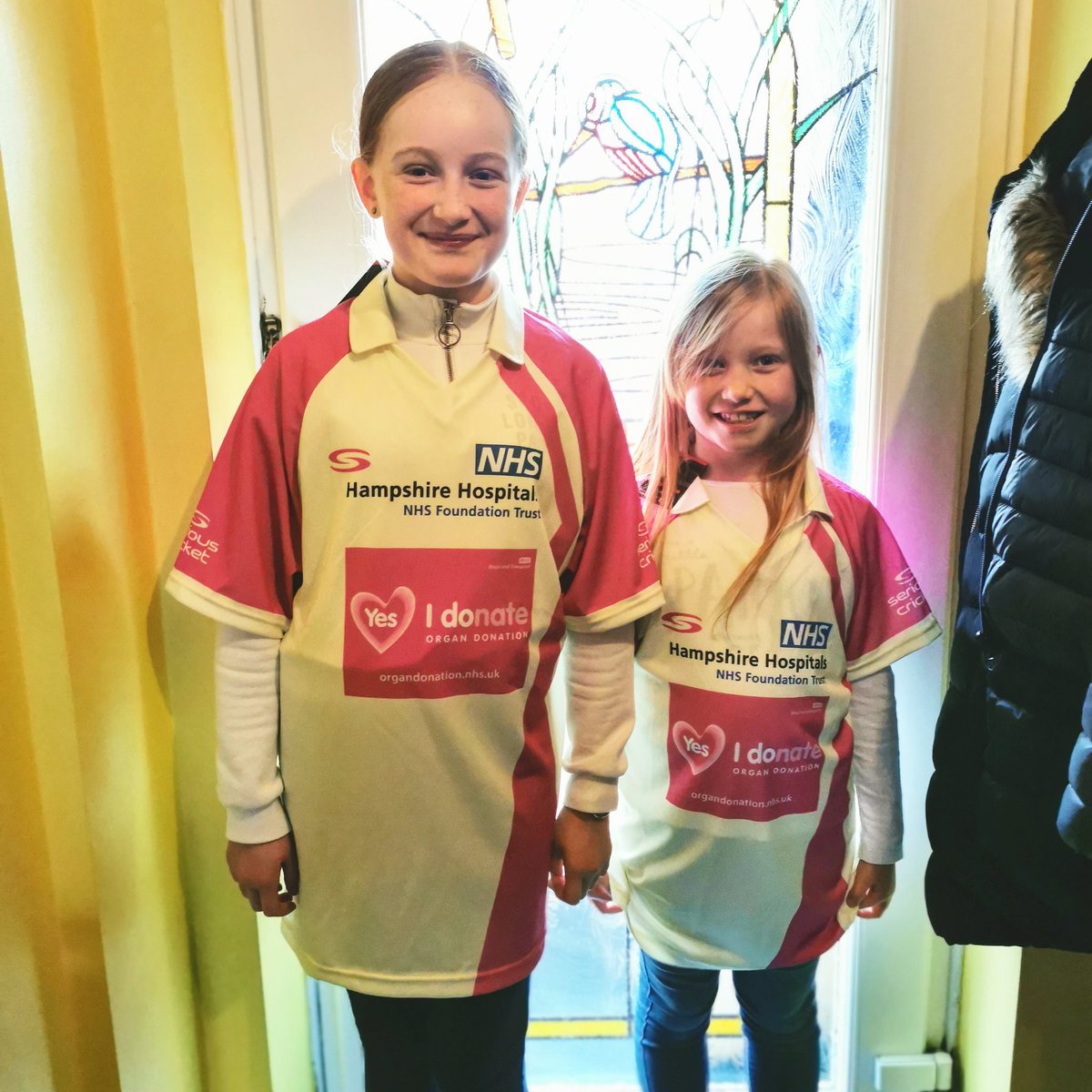 Proud dad moment, combined with proud snod moment. Isobel and libby modelling the nhsbt organdonation cricket strip. The event to kick off #organdonationweek2021 will be between  nhsbt workers and the @ETransplantC to highlight the life transforming benefits of donation.