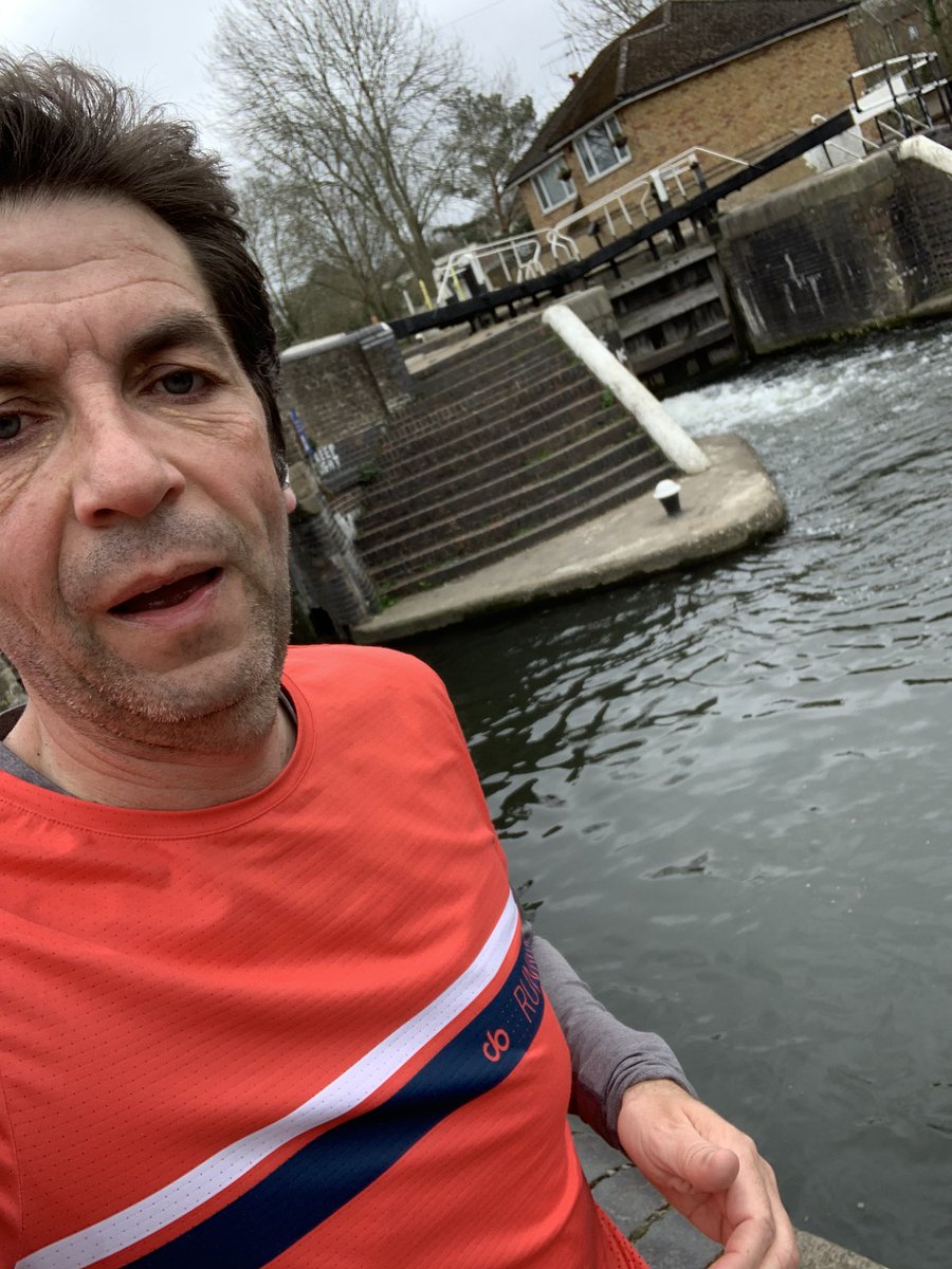 PaulMaloney1970's tweet photo. Sunday morning 25km stretch for #51in50 and #13in2021 this week going west along the canal out & round Ricky Aquardrome and back up through the farmers fields, Whippendell Woods and Cassiobury Park. A bit slower this week trying to maintain a steady heart rate....๐โโ๏ธ๐ช #afitterme https://t.co/4cZ16VnJj8