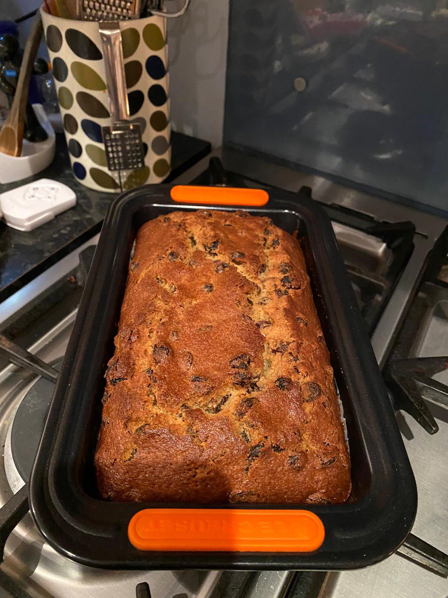 ScottHeald72's tweet photo. Last day of our holidays and Susan and I have taken on her dadβs baking bug. Fruit loaf by Susan; millionaire shortbread by me. Not bad for first attempts ππ #lockdownbakeoff https://t.co/fJUBf6DIAd