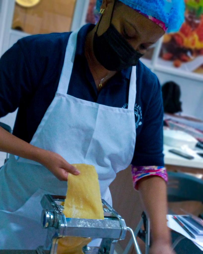 ChefStylz4's tweet photo. One of our student trying her hands on homemade fresh pasta for the first time , come join us @theabujaculinaryschool and let be part of your incredible culinary journey . https://t.co/G64YShaCHT