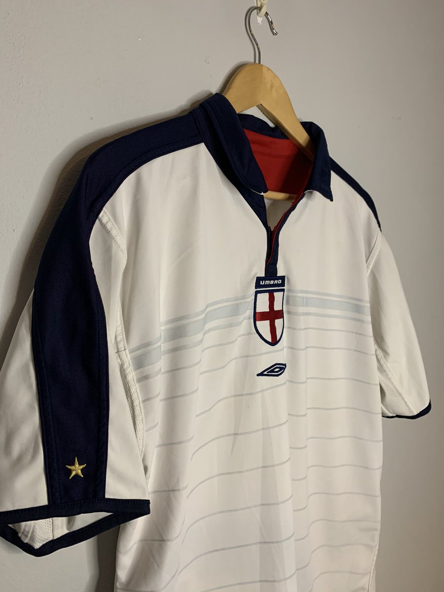 HenrysShirts's tweet photo. COMPETITION: We are giving away this 2003/05 England home reversible shirt 👀 All you have to do is:
1. Correctly guess the Albania v England score down below 👇🏻
2. Follow us on Twitter
3. RT this post
4. Finally, tag one friend below

Good luck 🦁 https://t.co/0DVHnNORh4