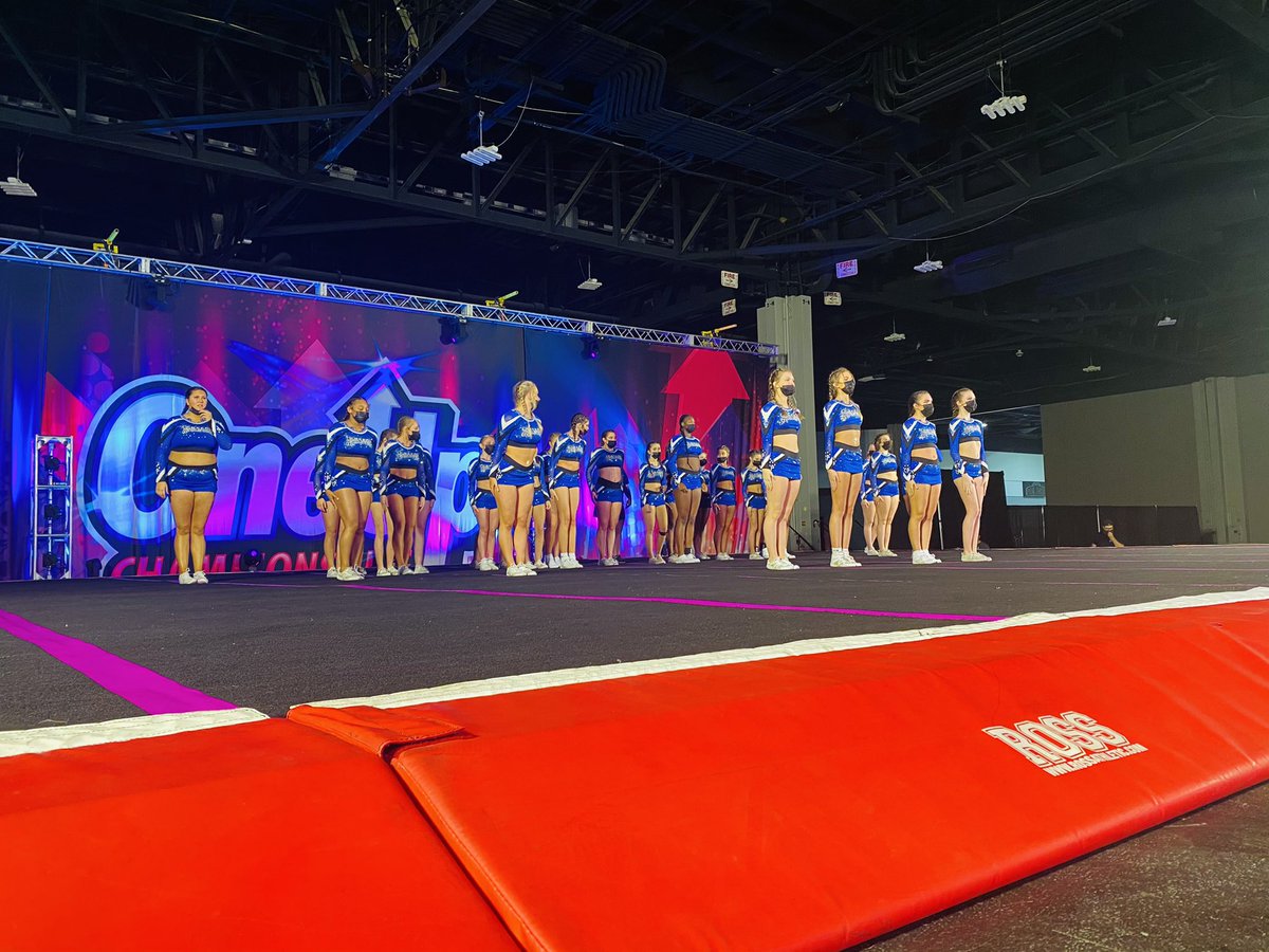 CA_QueenCats's tweet photo. @TweetOneUp DAY 2!! Queens take the stage at 10:00!! We’re reaching for our crowns! @CA_CharlotteNC #Lucky7th #QueensConquer https://t.co/GGMPNVacqO