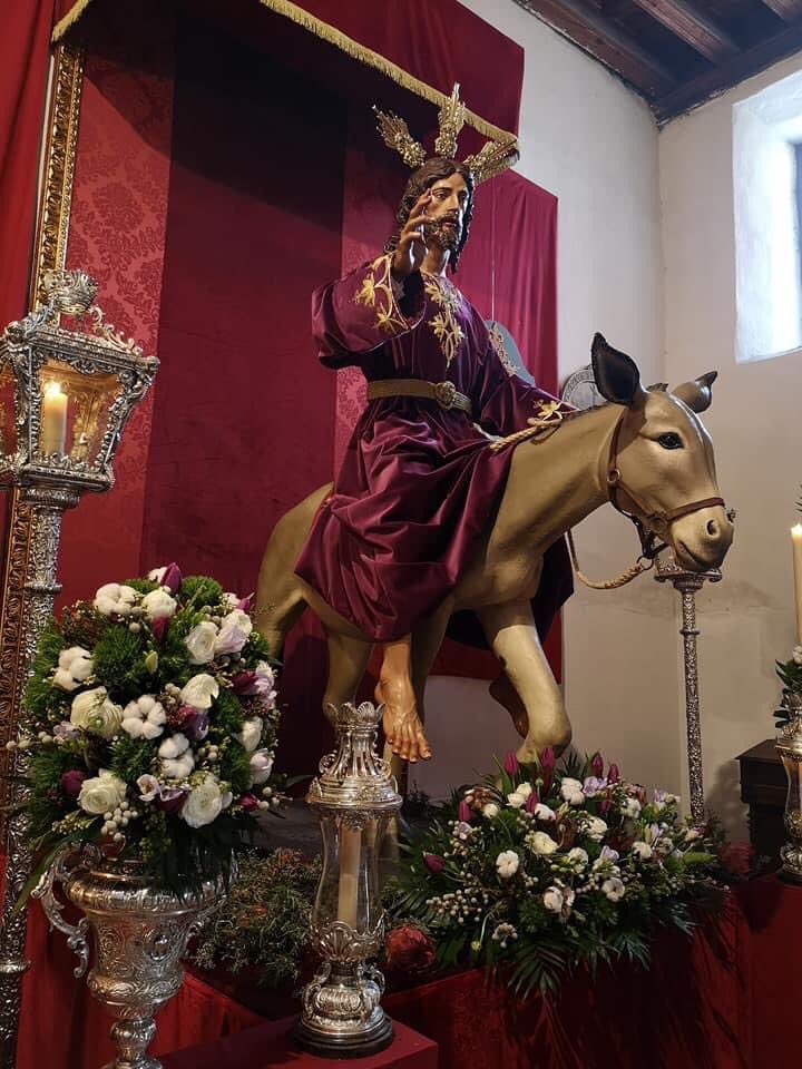 Cofrada_Esperan's tweet photo. DOMINGO DE RAMOS/

Hoy Domingo de Ramos nuestra Hermandad dispone a la Veneración de los hermanos y devotos a nuestros Sagrados Titulares en nuestro templo de San Juan.

Podrán visitarlos esta mañana de 12 a 14 horas y está tarde de 17 a 20 horas.

#DomingoDeRamos #SeñordelaPaz https://t.co/FFqgqTXvX9