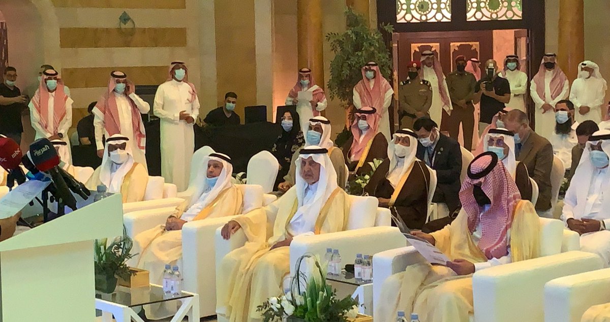kauedu_sa's tweet photo. #أمير_مكة يكرم الفائزين بجوائز بوابة مكة الرقمية للبحث والابتكار والتي رعتها #جامعة_الملك_عبدالعزيز بمجموع جوائز قدرها ٢ مليون ريال .
@mohe_sa https://t.co/fJ7YrtQJbY