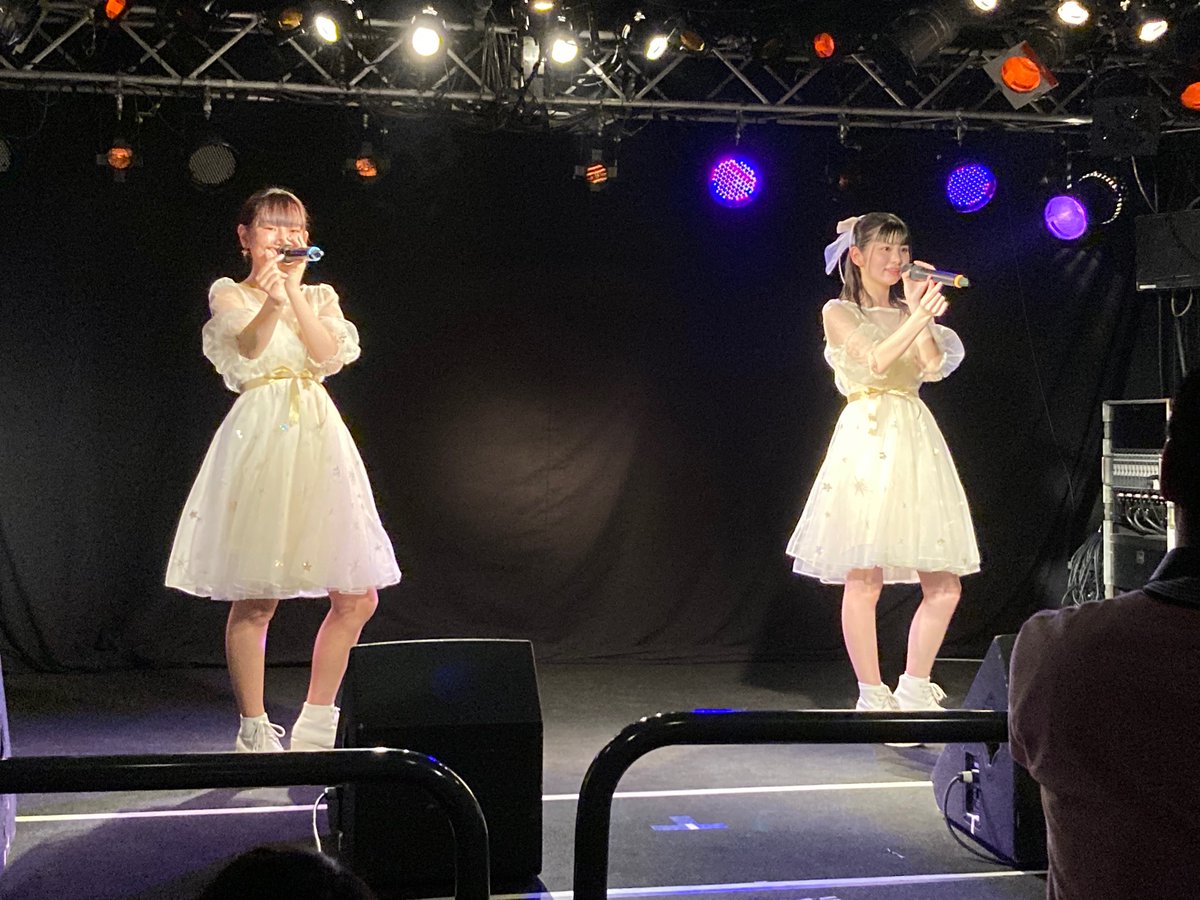 Sum_hello_46's tweet photo. 今日は、桜撮影会中止でごめんねミニライブ in canovaに行ってきました。
順番は演者間のじゃんけんで決まり、アンコールはFlood Lyricsで、TNT〜飛べるもんなら飛んでみろでした。
物販では、ミカメPからフラリリ遣島使(島根の観光大使)の名刺を頂きました❗️

#jubileejubilee 
#フラリリ
#島根県 https://t.co/nPfsbdfaWX