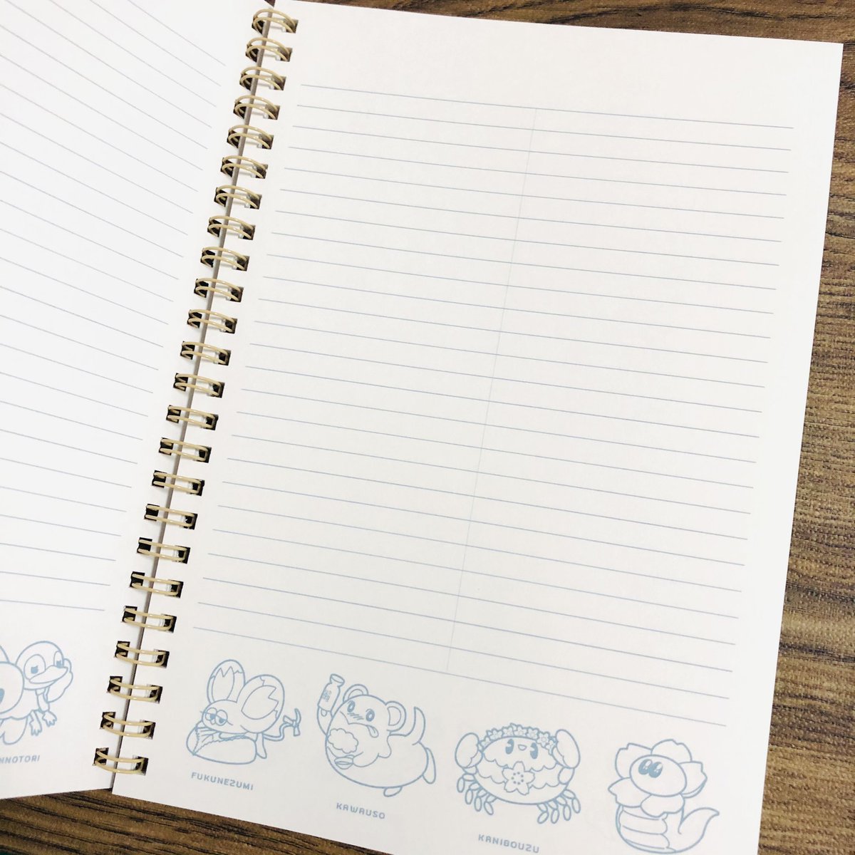 Uta Village リングノートbは浮世絵風背景のねこまたが目印 他のキャラは裏表紙にいますので安心を 中身はなんと 48mmサイズの枠と罫線のセットされたノートです シール研究用ノート ネタ出し 絵日記と使い道はあなた次第です Kawaiiヨ かい部 Uta Village リングノートbは浮世絵風背景のねこまたが目印 他のキャラは裏表紙にいますので安心を 中身はなんと 48mmサイズの枠と罫線のセットされたノートです シール研究用ノート ネタ出し 絵日記と使い道はあなた次第です Kawaiiヨ かい部