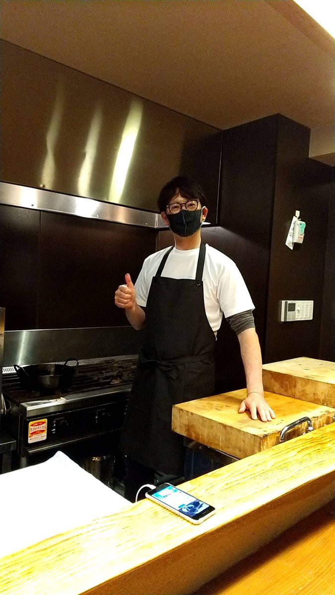 Samurai_GR's tweet photo. 【にへー食堂プレオープン2日目✨🙆‍♂️✨】
あいにくの雨模様☔️模様ですが、元気に営業しております♬

#おにぎり弁当 #おにぎりテイクアウト #喫茶部夙川店 #喫茶部 #お花見夙川 #夙川 #夙川公園 #夙川ランチ #夙川桜 https://t.co/pEaItP28JC