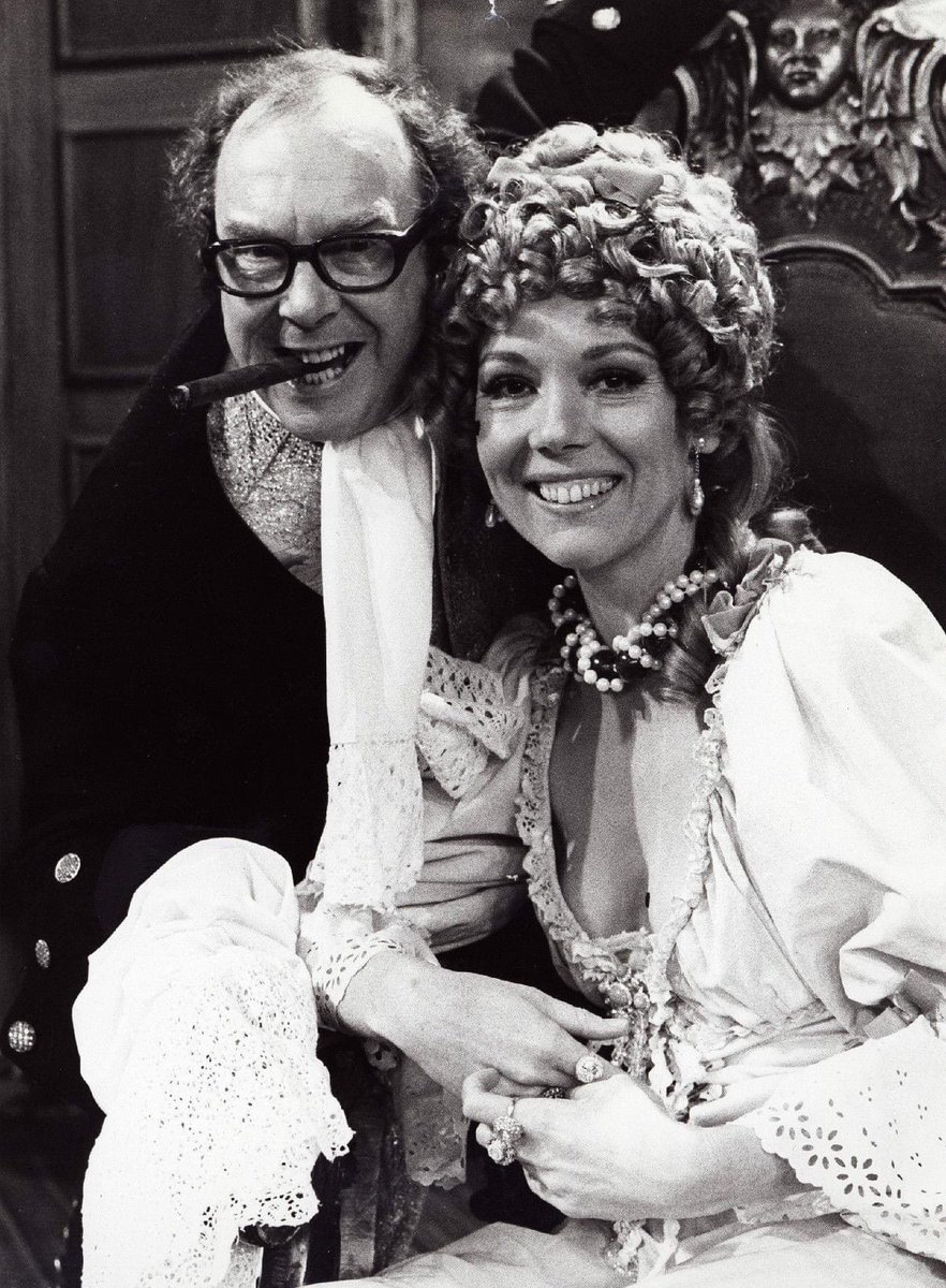 TimeLordDrew61's tweet photo. Happy Sunday everyone hope it’s a fun one for you all. Keep safe and well and smile #EricMorecombe #DianaRigg https://t.co/asmWcxLdLJ