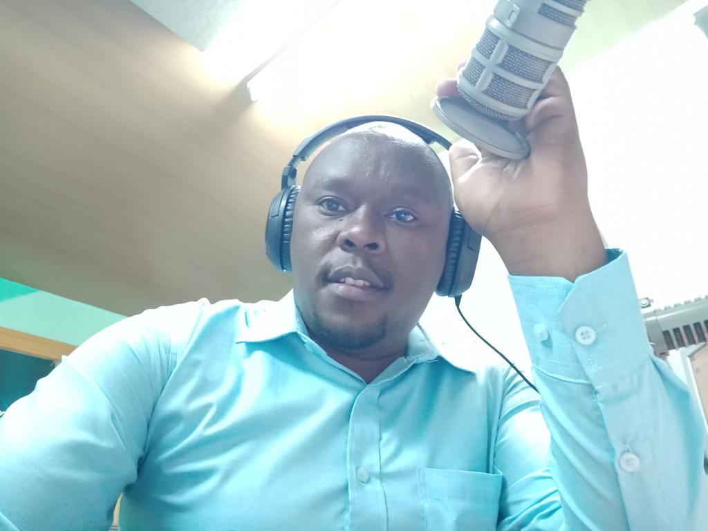 Chamgeifm1's tweet photo. Good morning and welcome to #Ongitoror with your host @Kerichjoseah 9am-1pm. What is in your prayer list Today? https://t.co/Z5I5Xs1buc