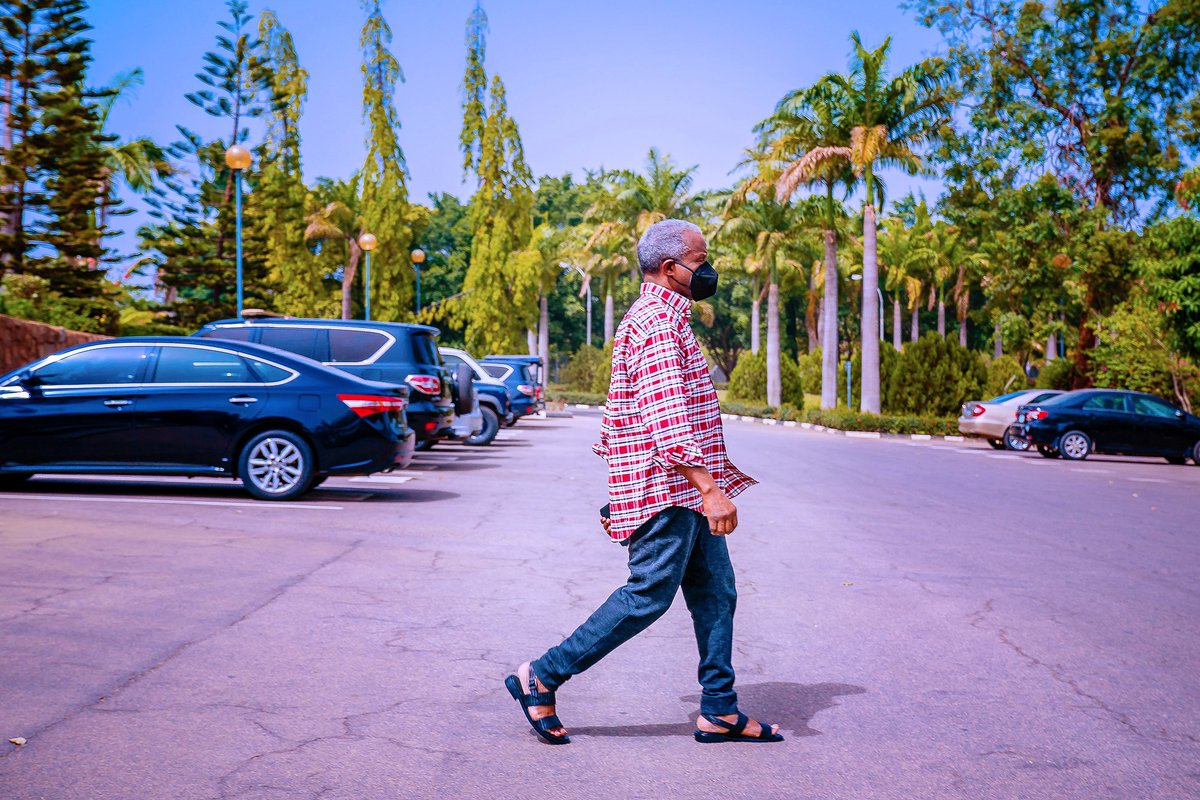 OJBEST👞👞🕑 tweet media