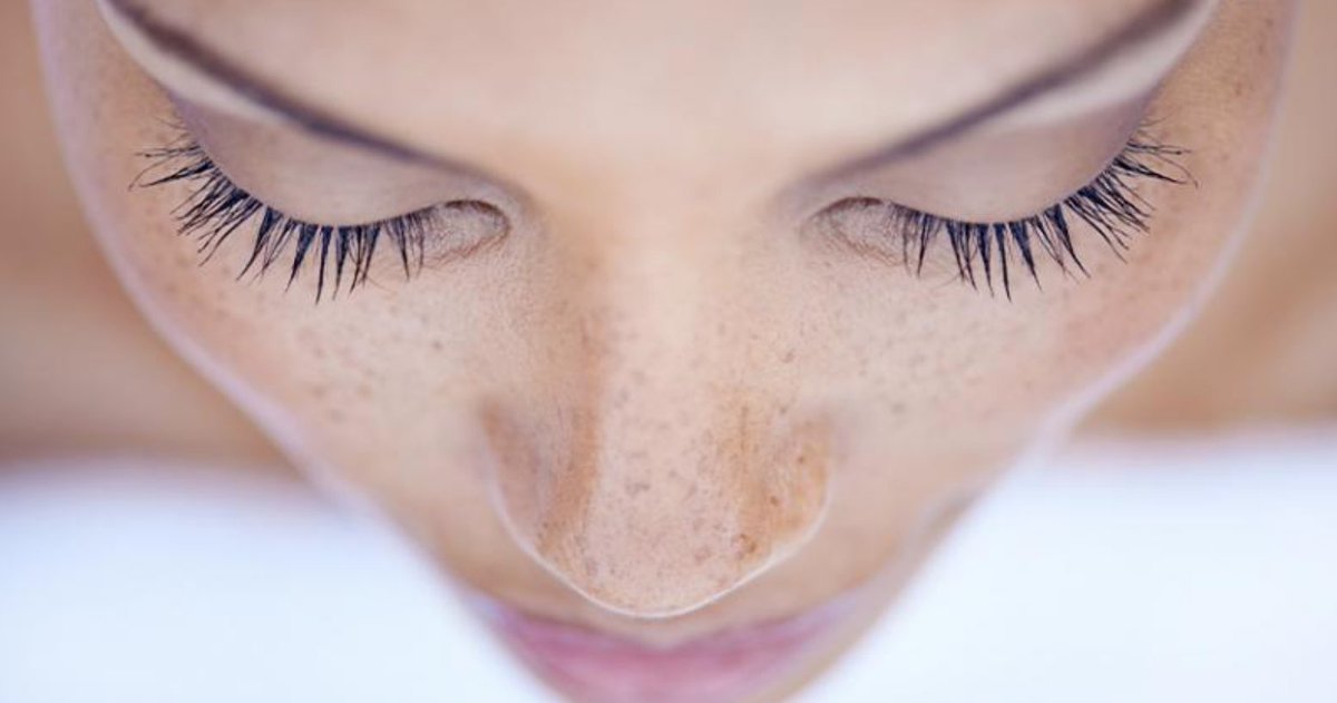 A lash expert's guide to getting your most fluttery lashes ever in just 15 minutes <a href="/blinkbrowbar/">blinkbrowbar</a> getthegloss.com/article/how-to…